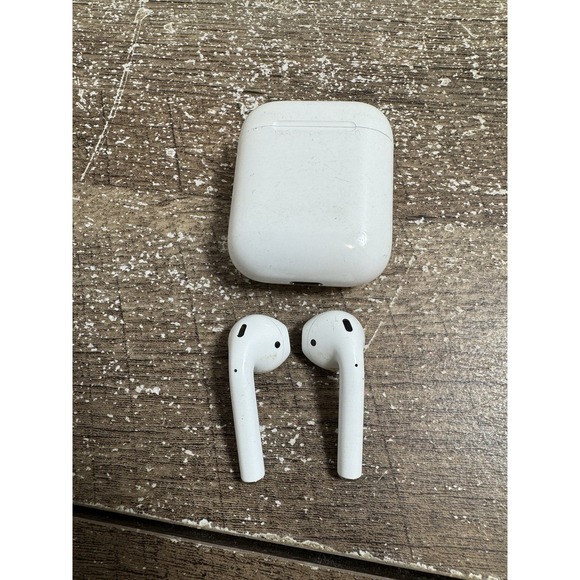 Apple Other - Apple AirPods 2nd Gen Bluetooth Headphones with Charging‎ Case White